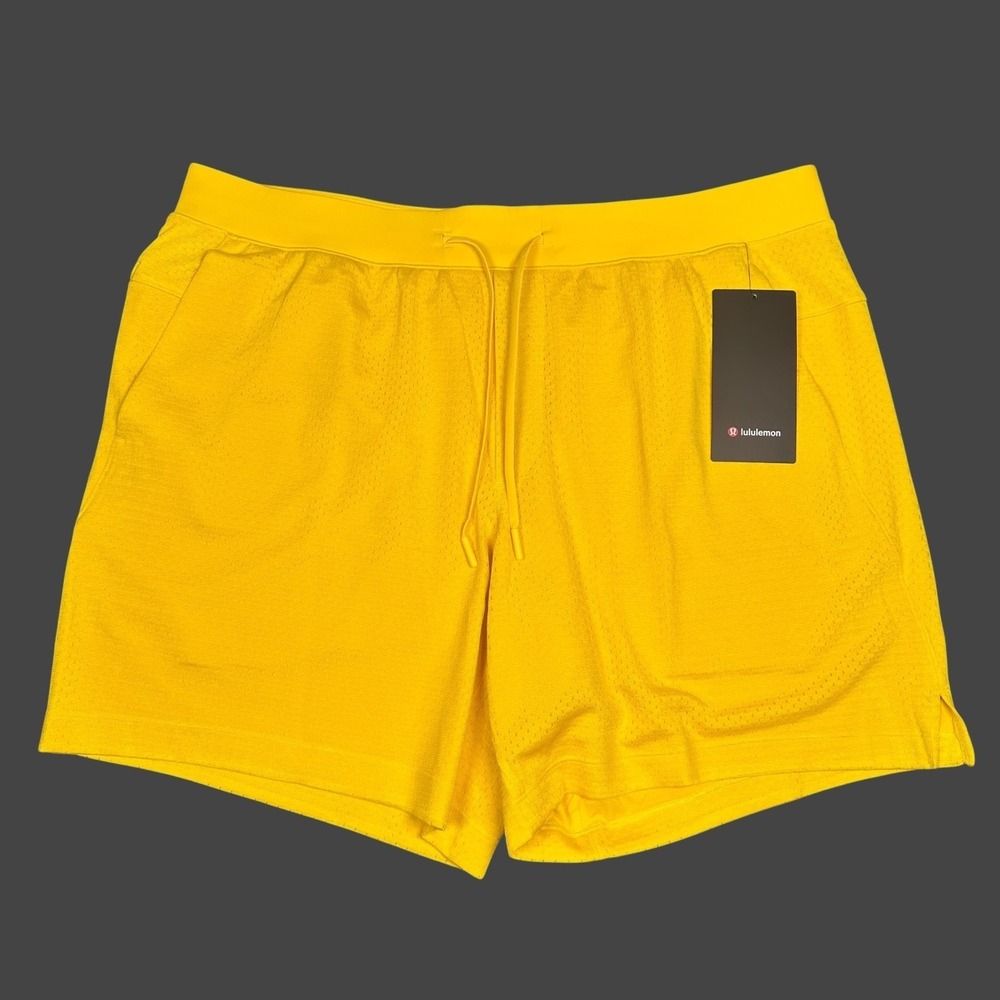 New Lululemon Double-Layered Mesh Shorts 7" Linerless Men XXL Yellow Drawstring